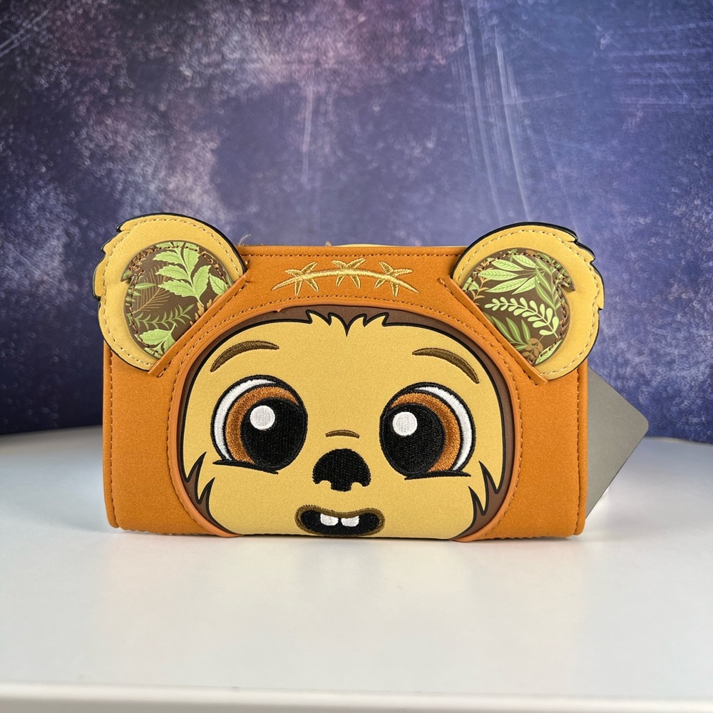 Loungefly: Star Wars - Wicket Cosplay Flap Wallet